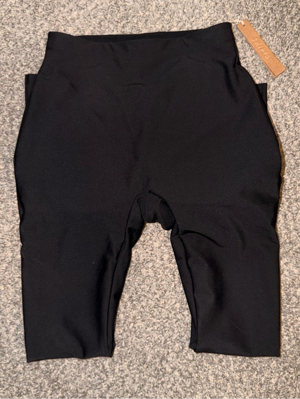 SKIMS Butt Enhancing Legging (Padded butt) Onyx